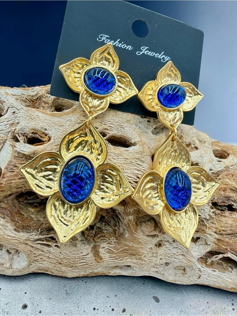 Kenneth Jay Lane KJL Gold Tone Blue Glass Floral Dangle Earrings 2.75” Glamorous